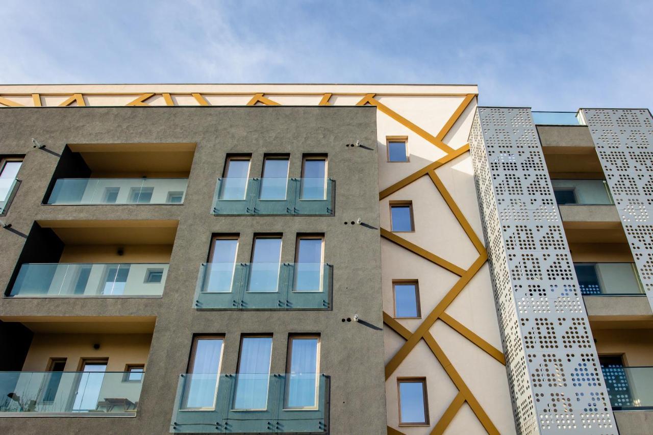 Samplus Central Apartment Craiova Buitenkant foto